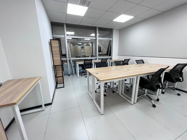 高效率数控旋压机